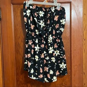 Size Large Strapless Floral Romper